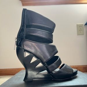 Donald JPliner Shoes Size 8